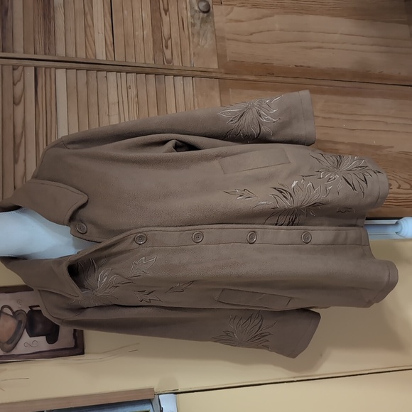 SUSAN GRAVER Women's Tan Embroidered Fleece Coat 2X - Picture 8 of 9